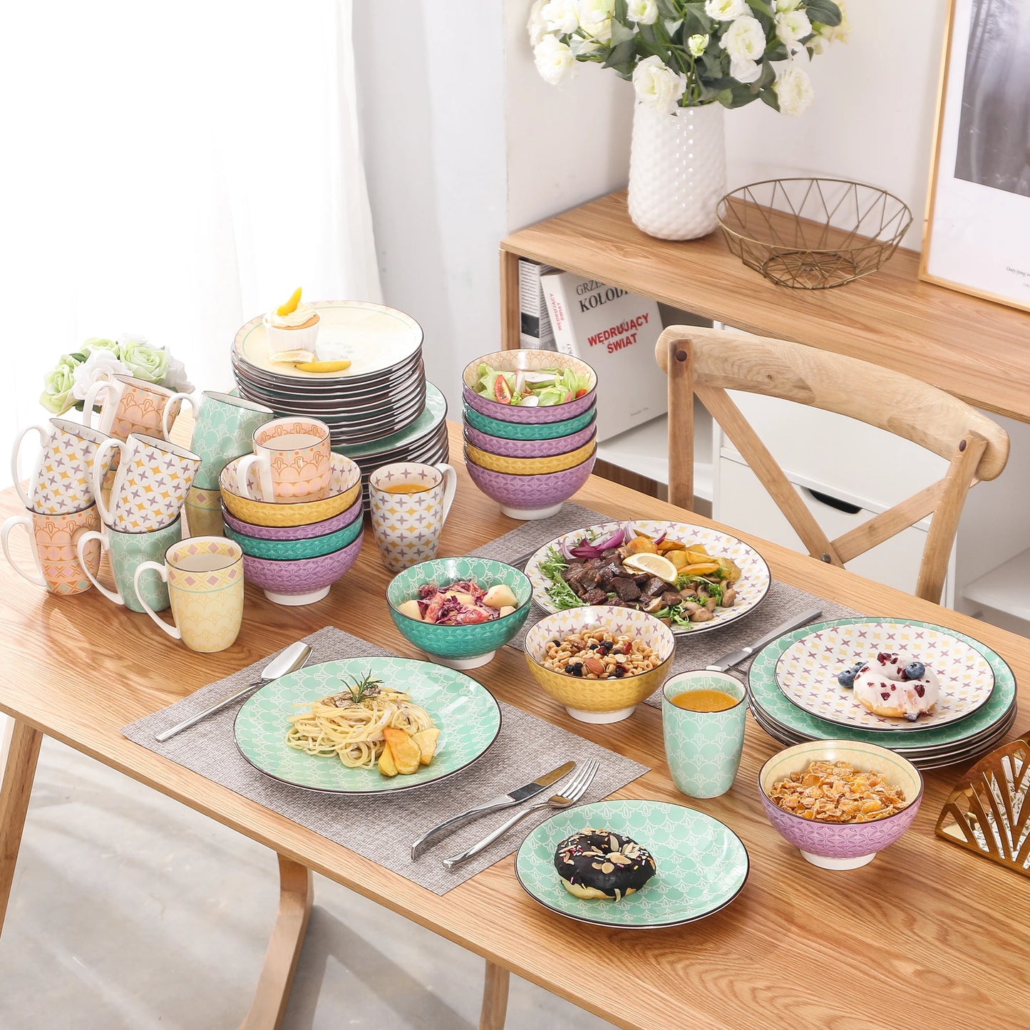 MALACASA Tulip Porcelain Dinnerware Set 4 Design Collection