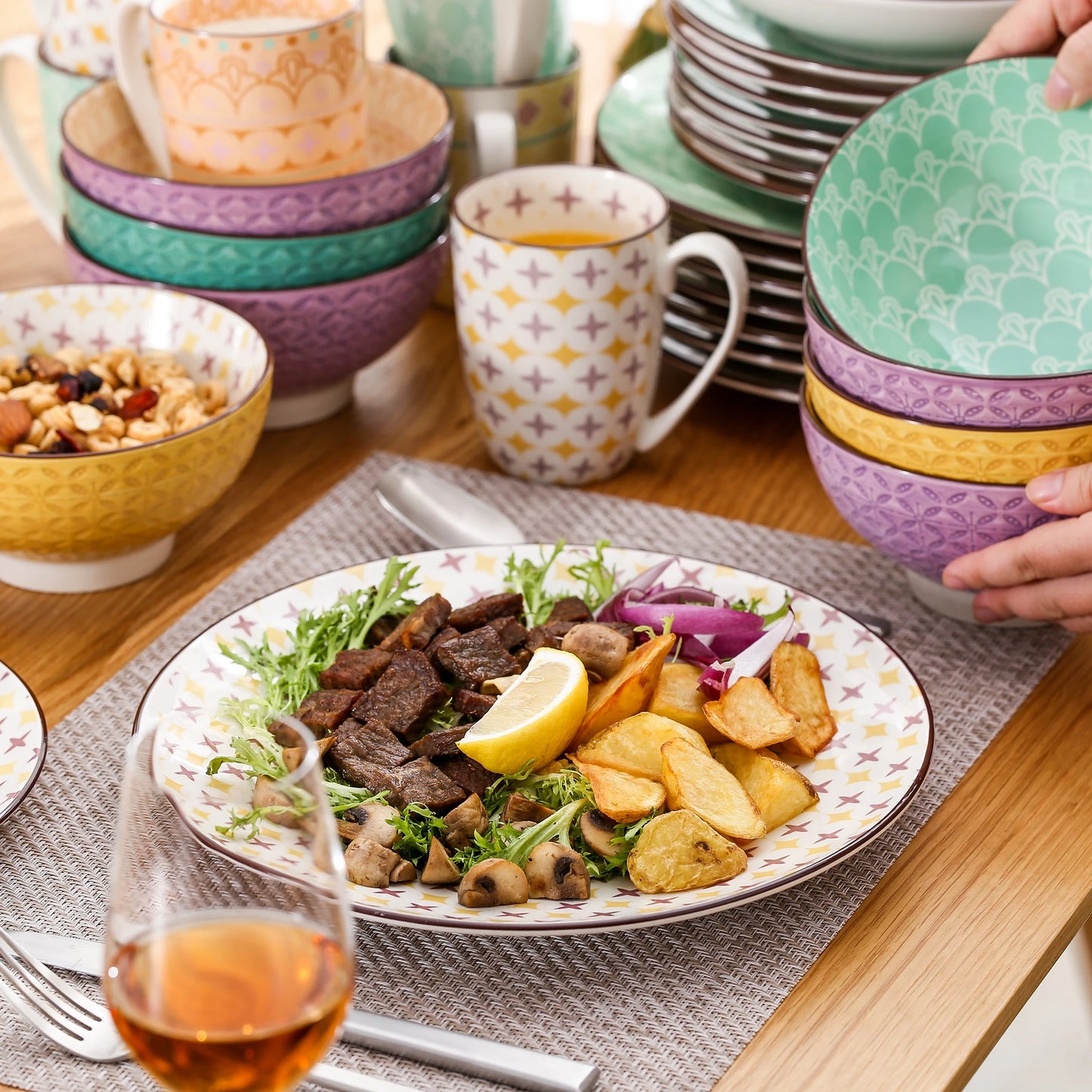 MALACASA Tulip Porcelain Dinnerware Set 4 Design Collection
