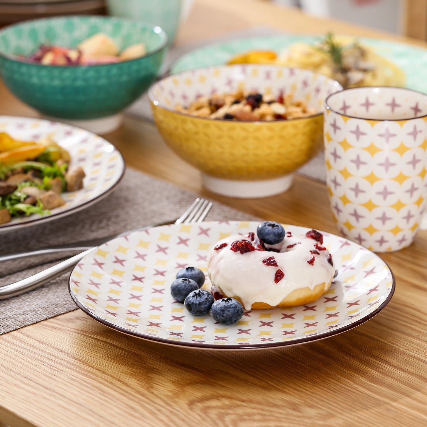 MALACASA Tulip Porcelain Dinnerware Set 4 Design Collection