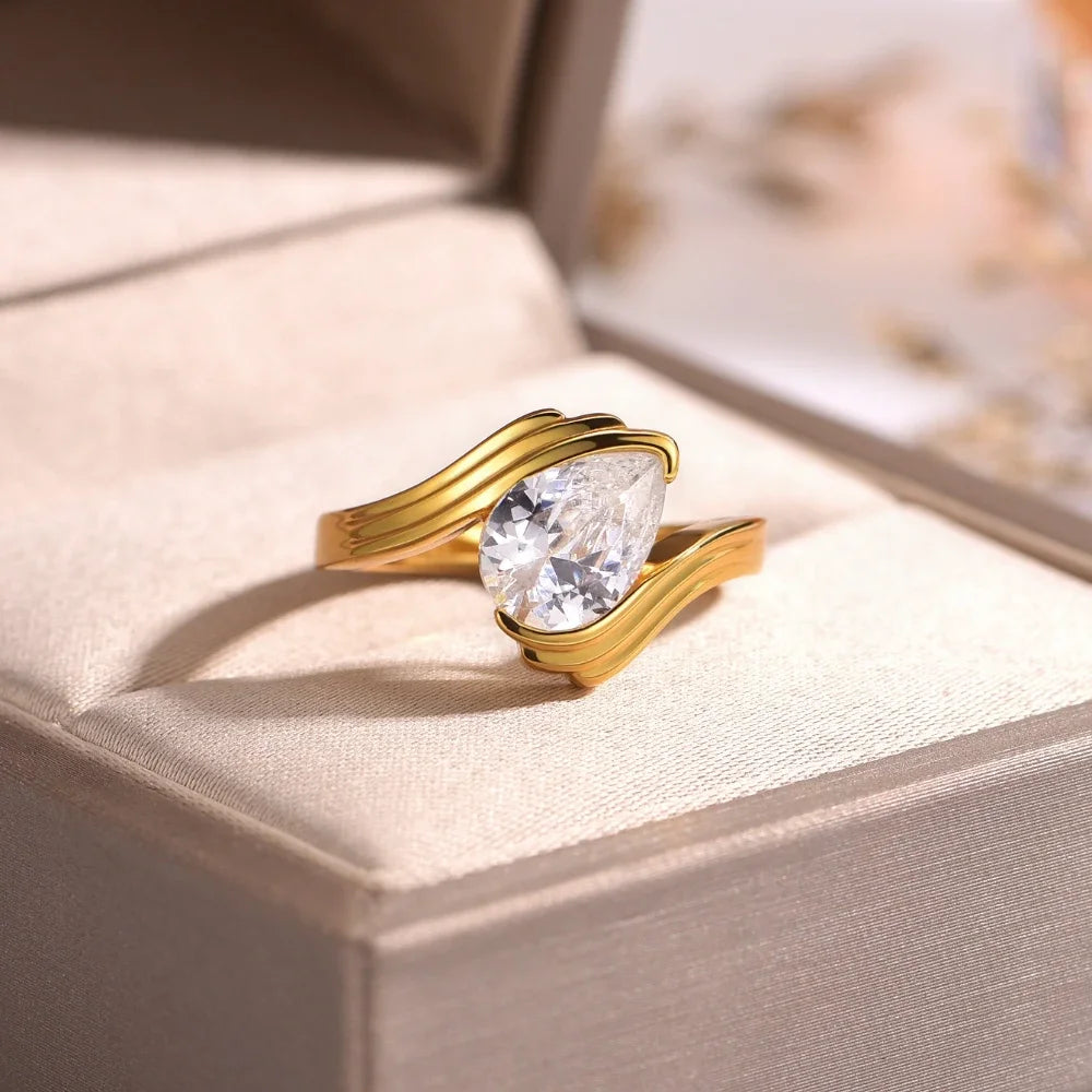 S925 Sterling Silver Water Drop 2CT Moissanite Ring Set Fine Jewelry Gold Plated 18k Suitable for Gift Giving Birthday Gift