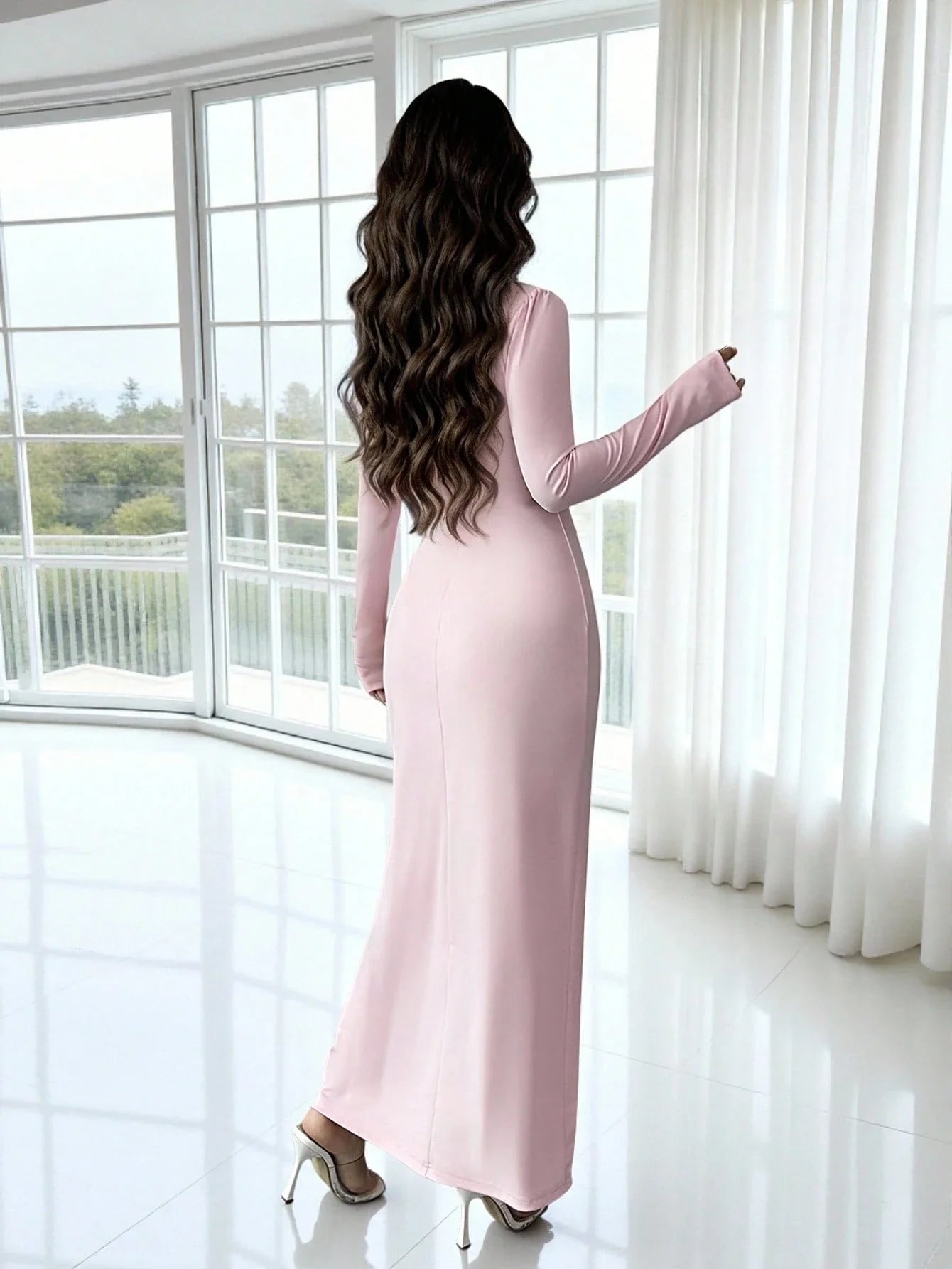 Elegant Crystal Embellished Long Sleeve Bodycon Evening Dress