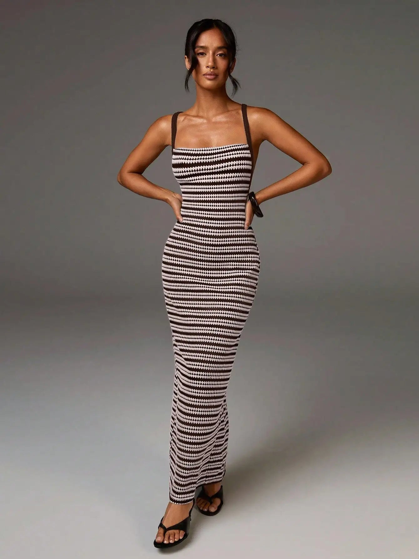 Elegant Geometric Knit Maxi Dress With Cross Back Straps
