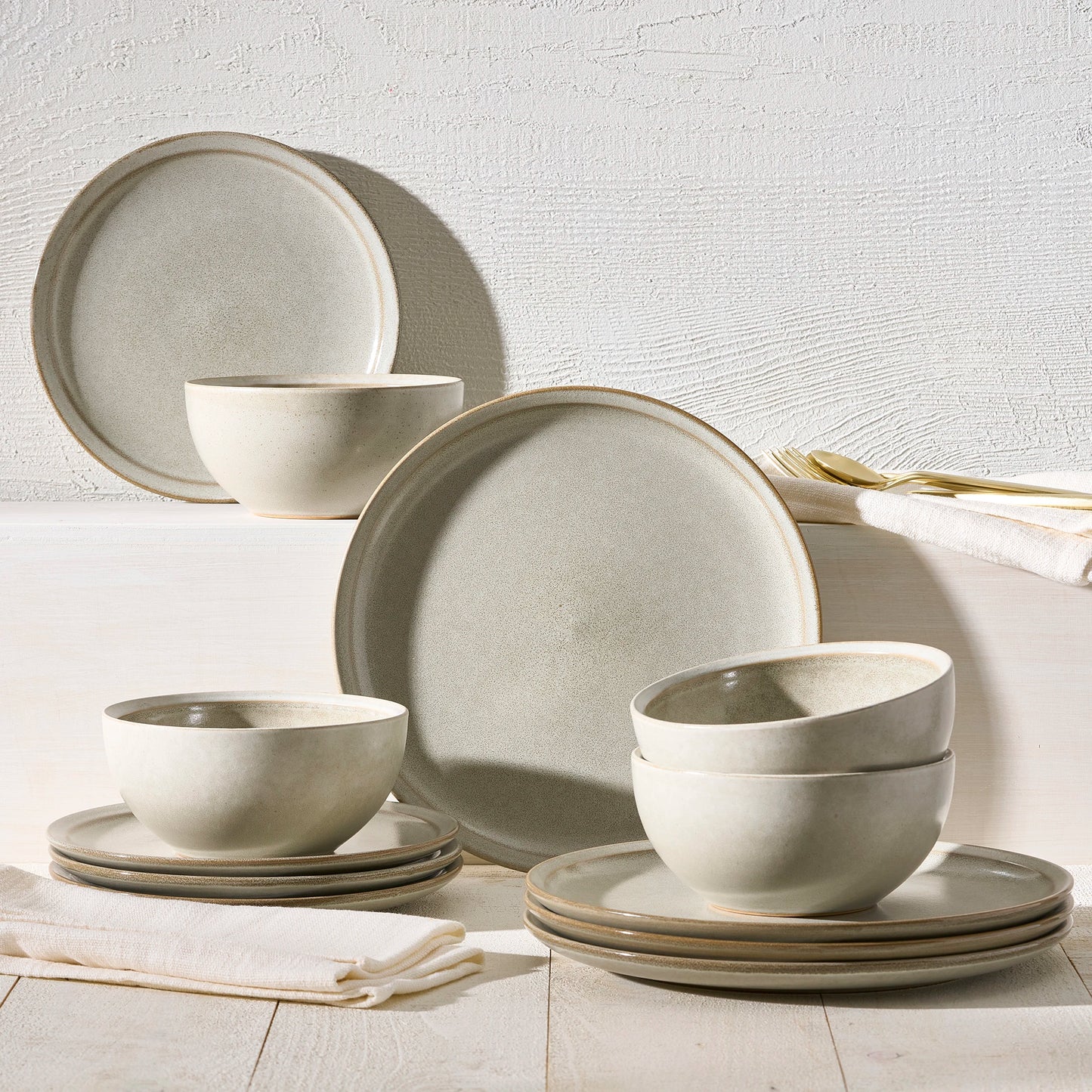 OEING Stoneware Dinnerware Set Everyday Use Tableware