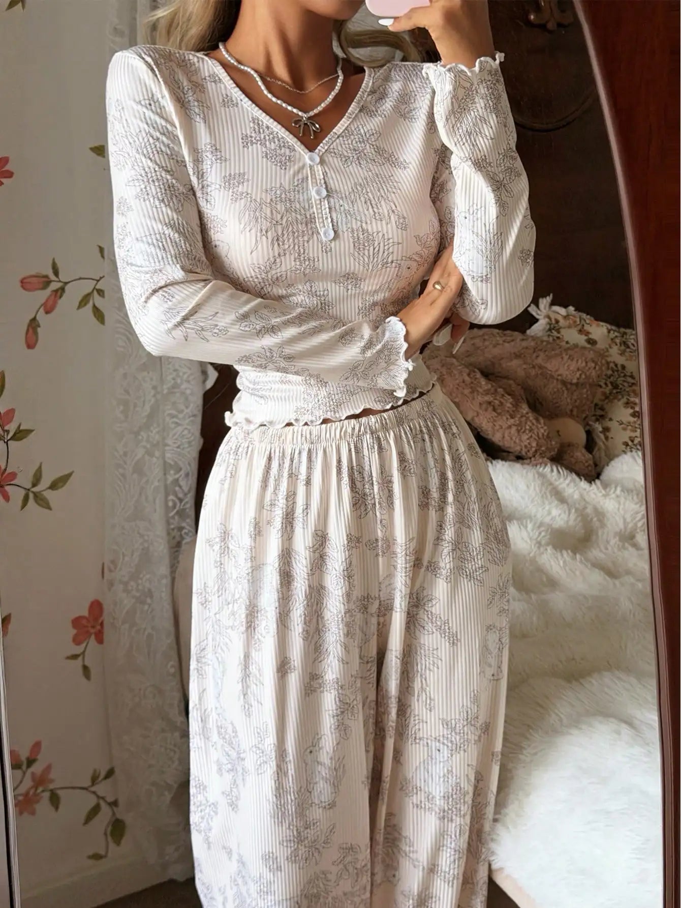 Cozy Women's Floral Print Pajama Set with Button Front