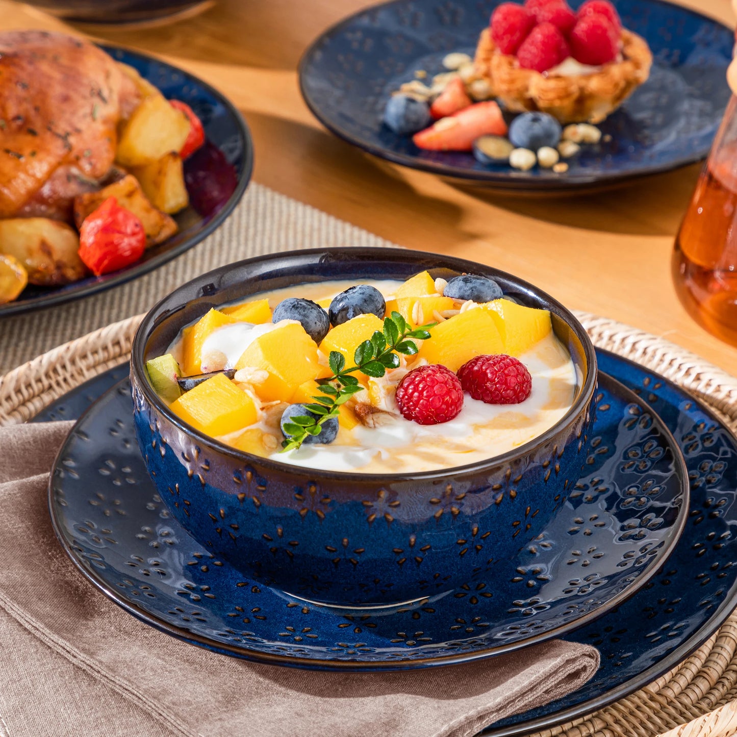 MALACASA Lydia Stoneware Dinner Set Embossed Dinnerware
