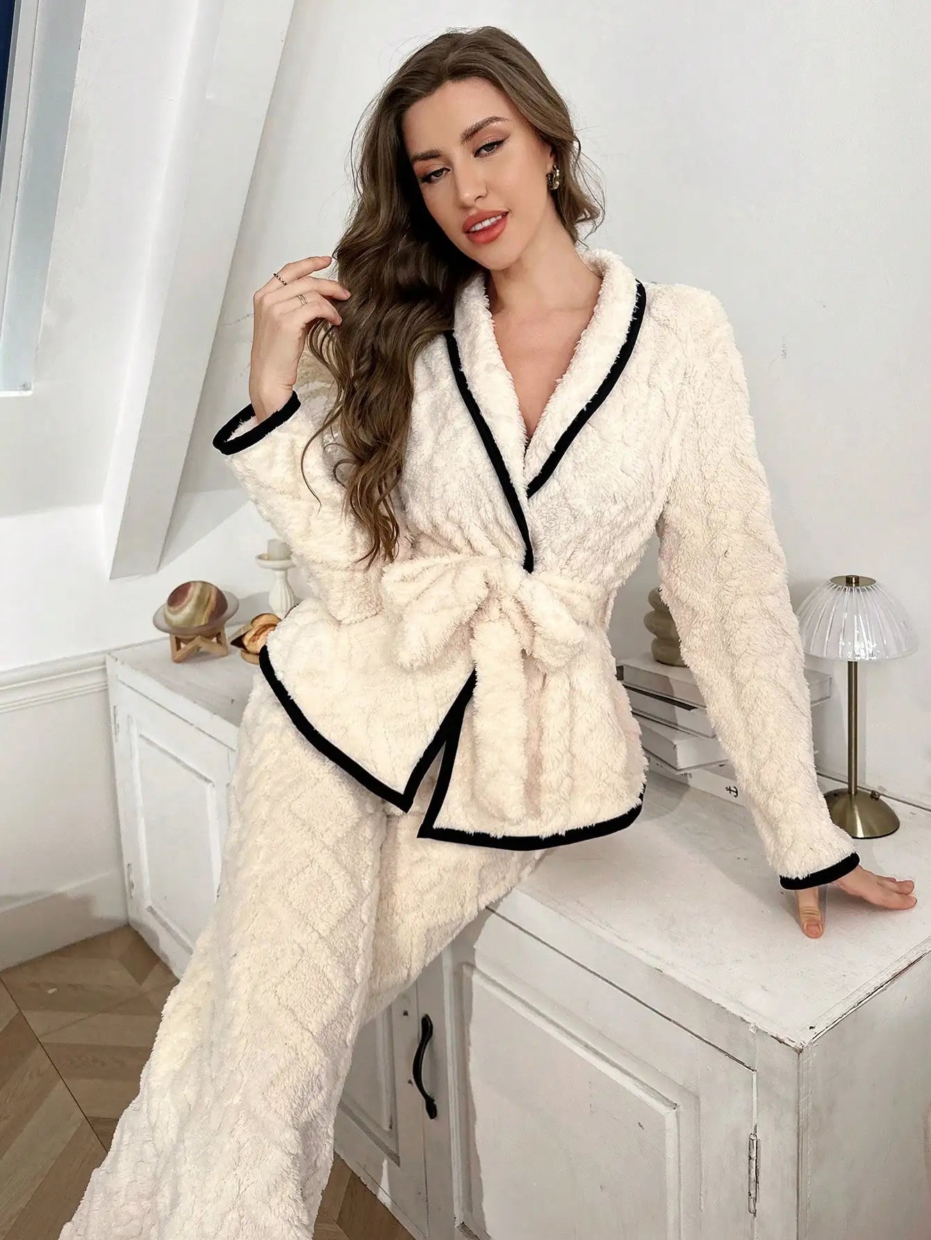 Plush Jacquard Robe Style Pajama Set With Contrast Trim