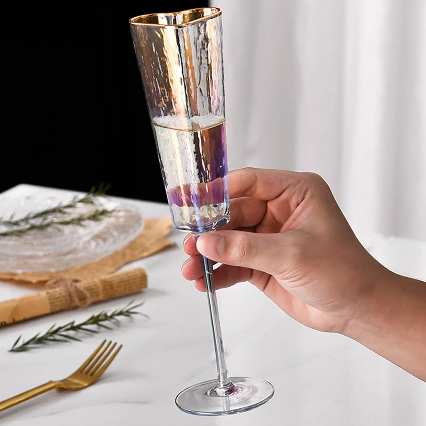 Heart Shaped Glass Goblet Durable Wine Glass For Home Parties