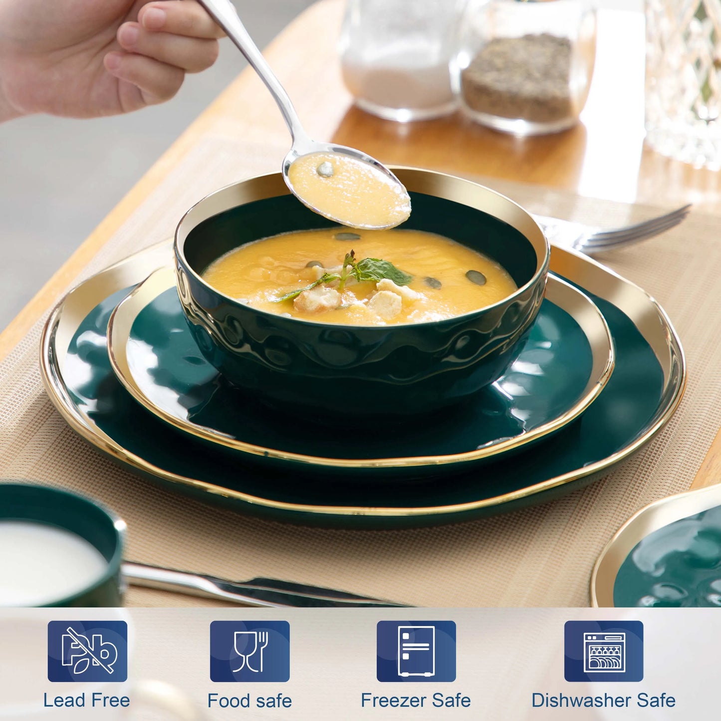 MALACASA Porcelain Dinnerware Set With Gold Trim For Home Use