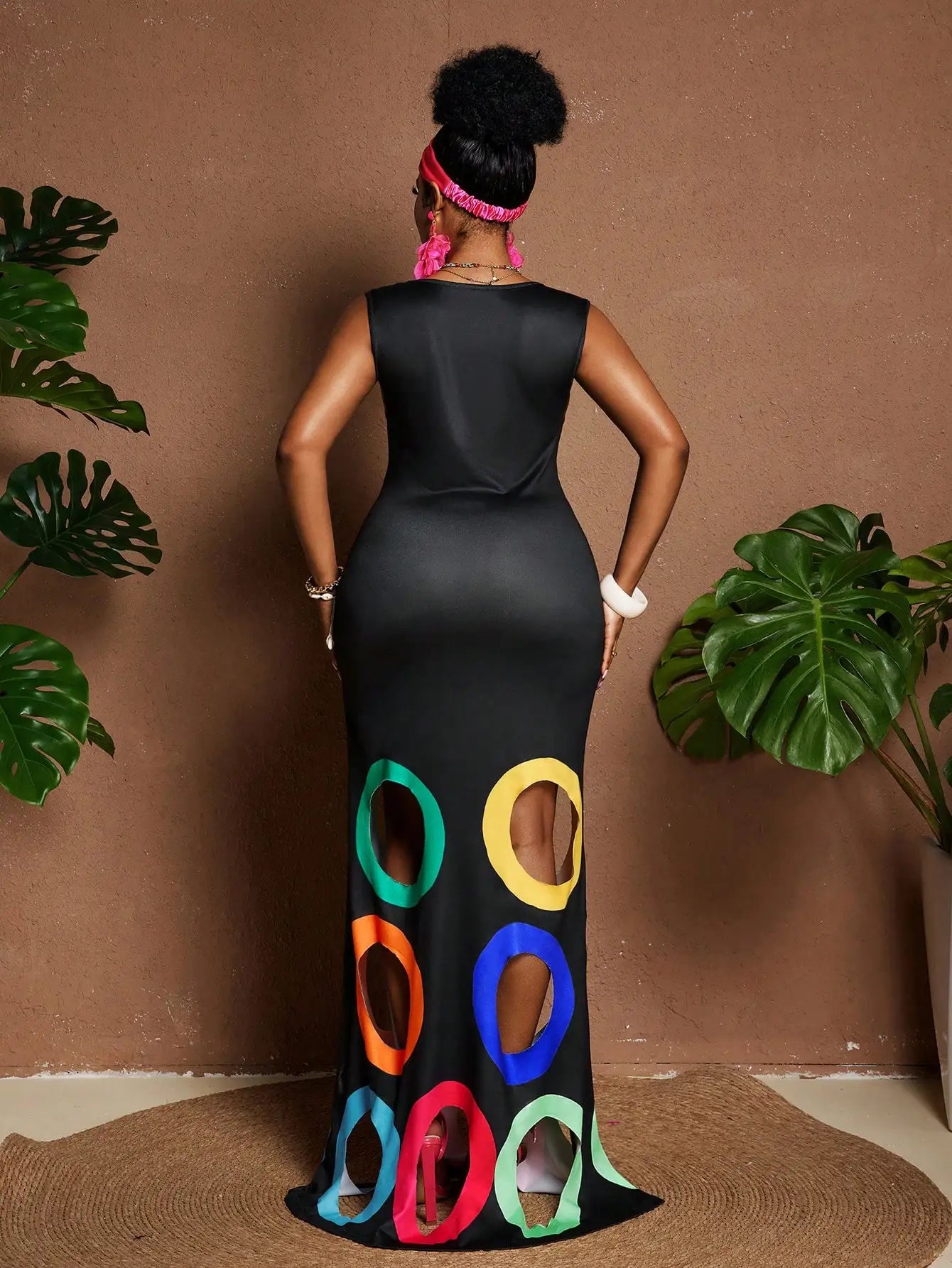 Women Cutout Block Maxi Dress With Round Neck Sleeveless
