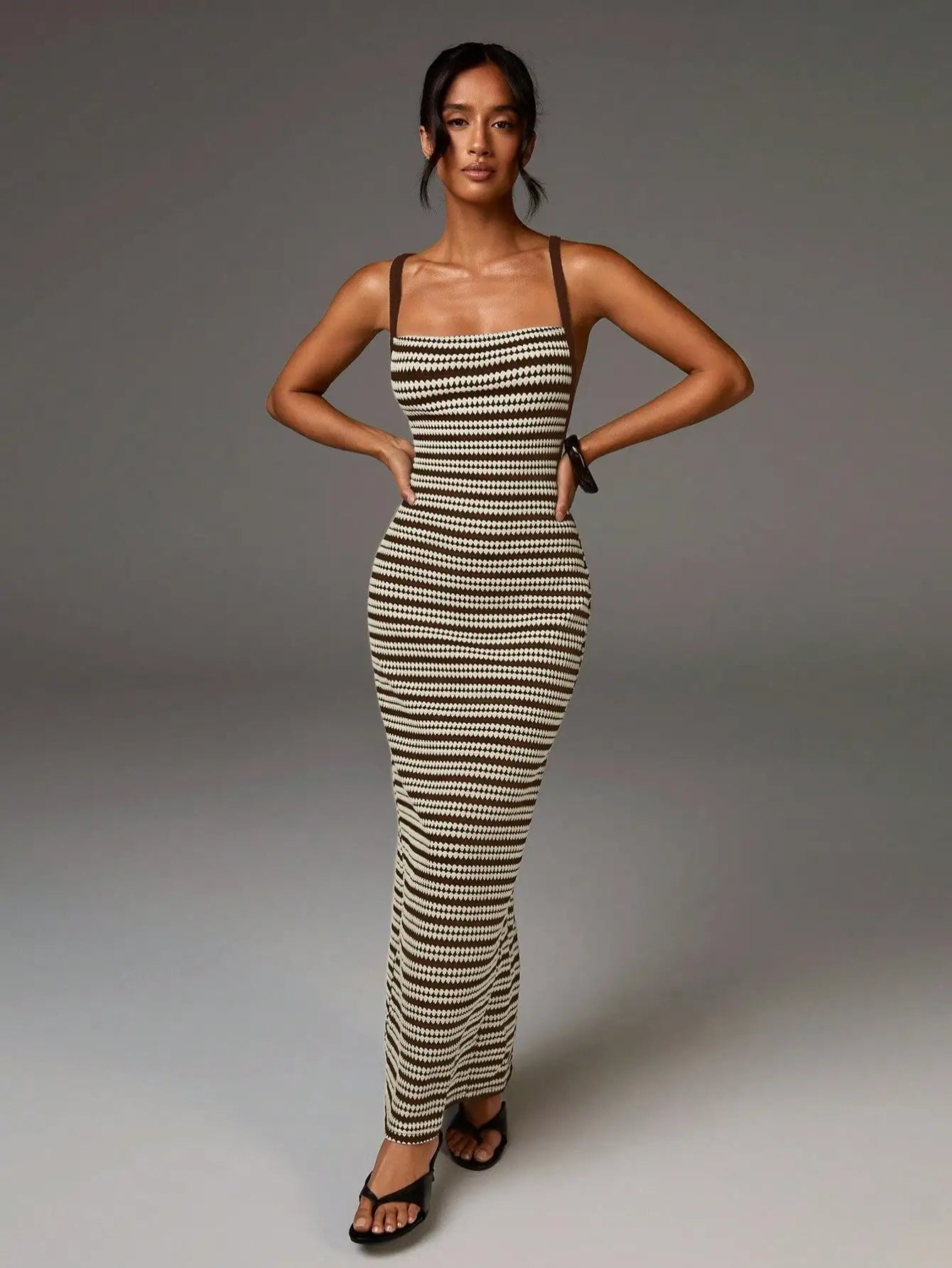 Elegant Geometric Knit Maxi Dress With Cross Back Straps