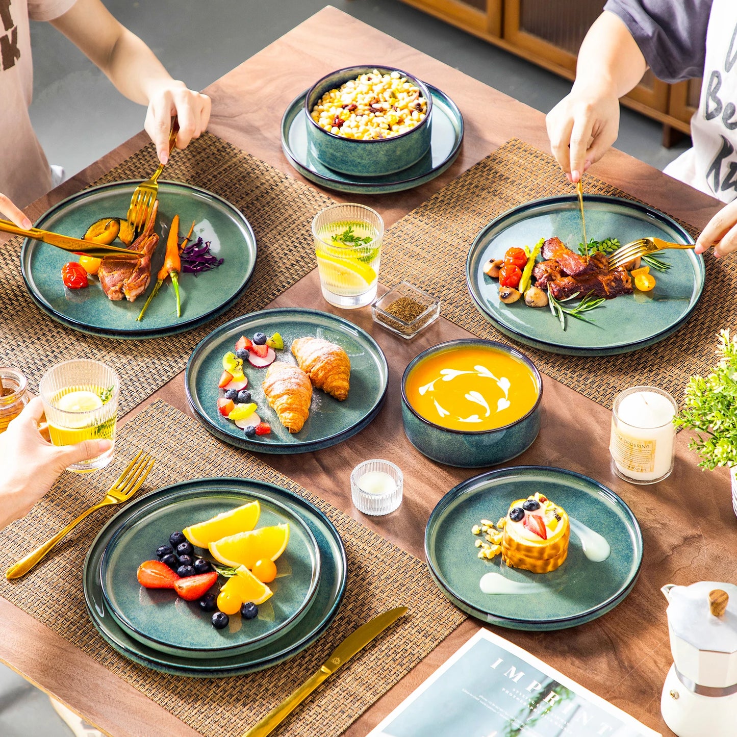 MALACASA Ceramic Dinnerware Set with Reactive Glaze
