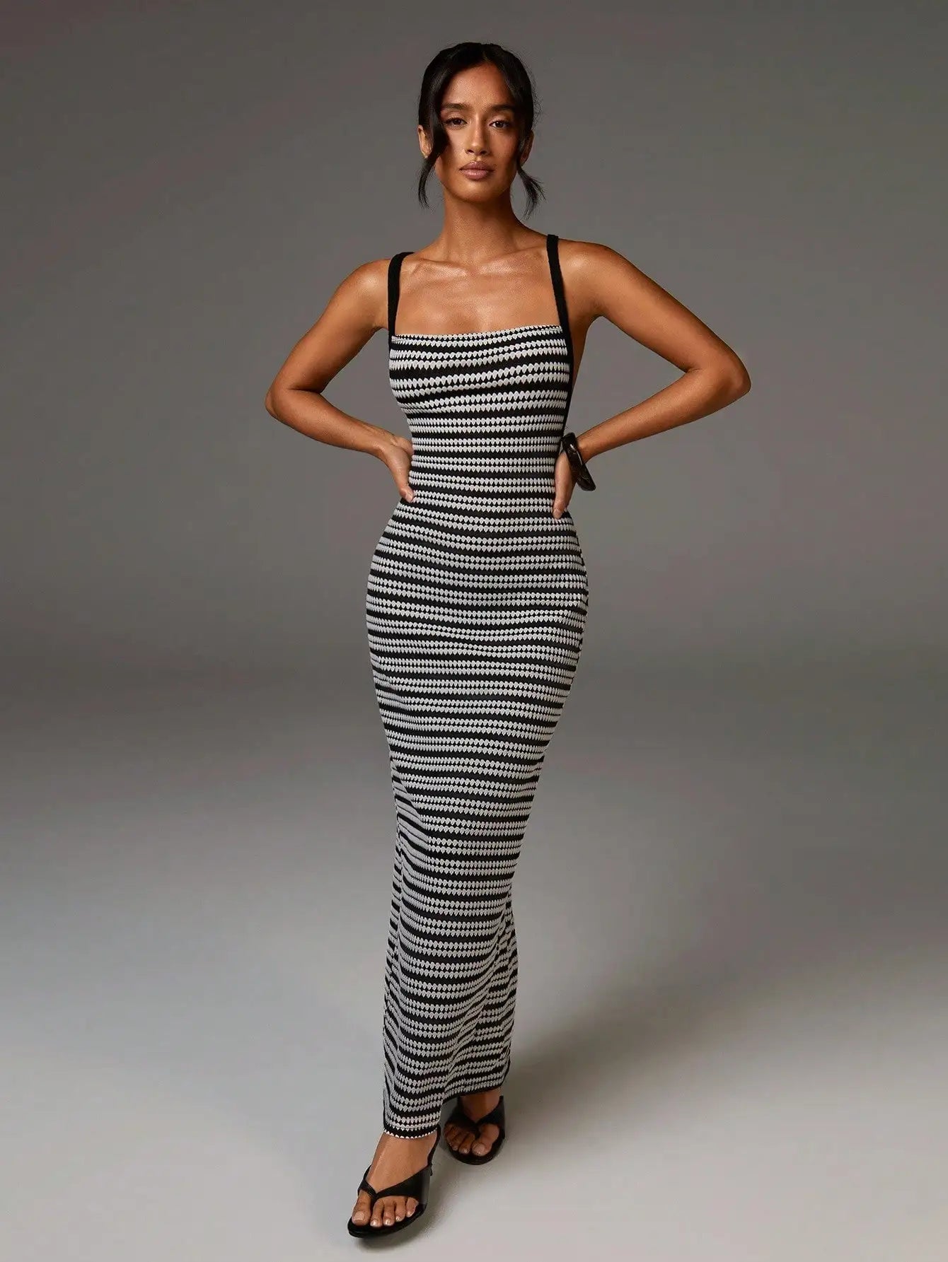 Elegant Geometric Knit Maxi Dress With Cross Back Straps