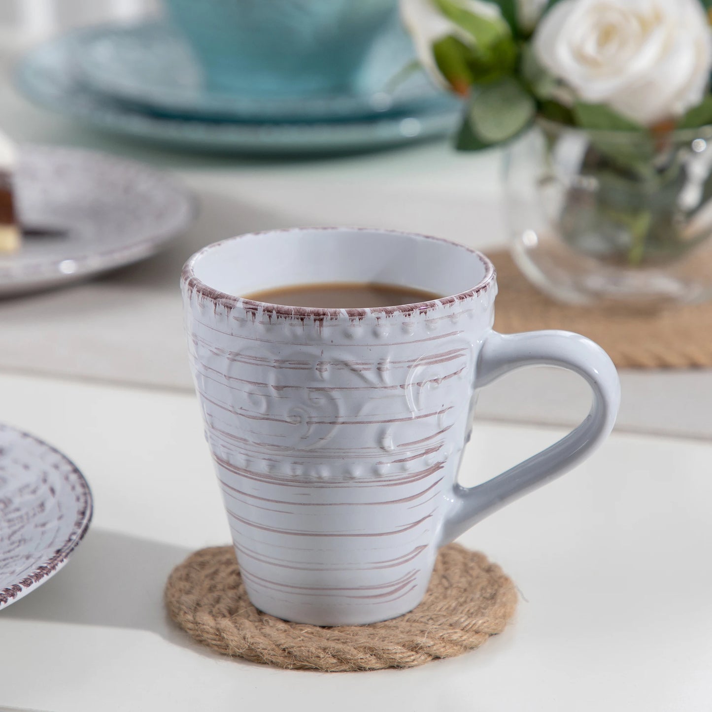 MALACASA Ceramic Dinnerware Set for 4 Plates, Bowls, Mugs