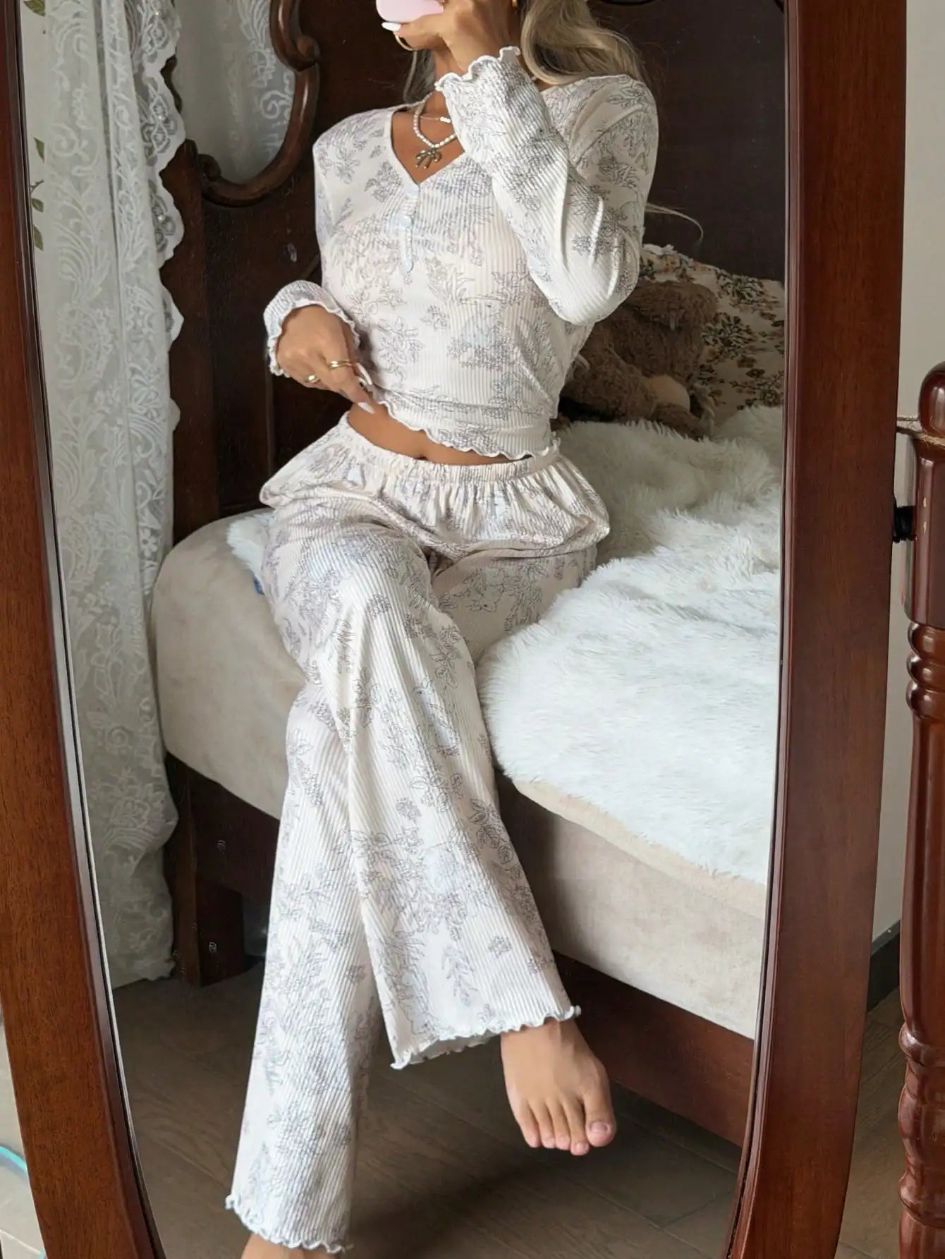 Cozy Women's Floral Print Pajama Set with Button Front