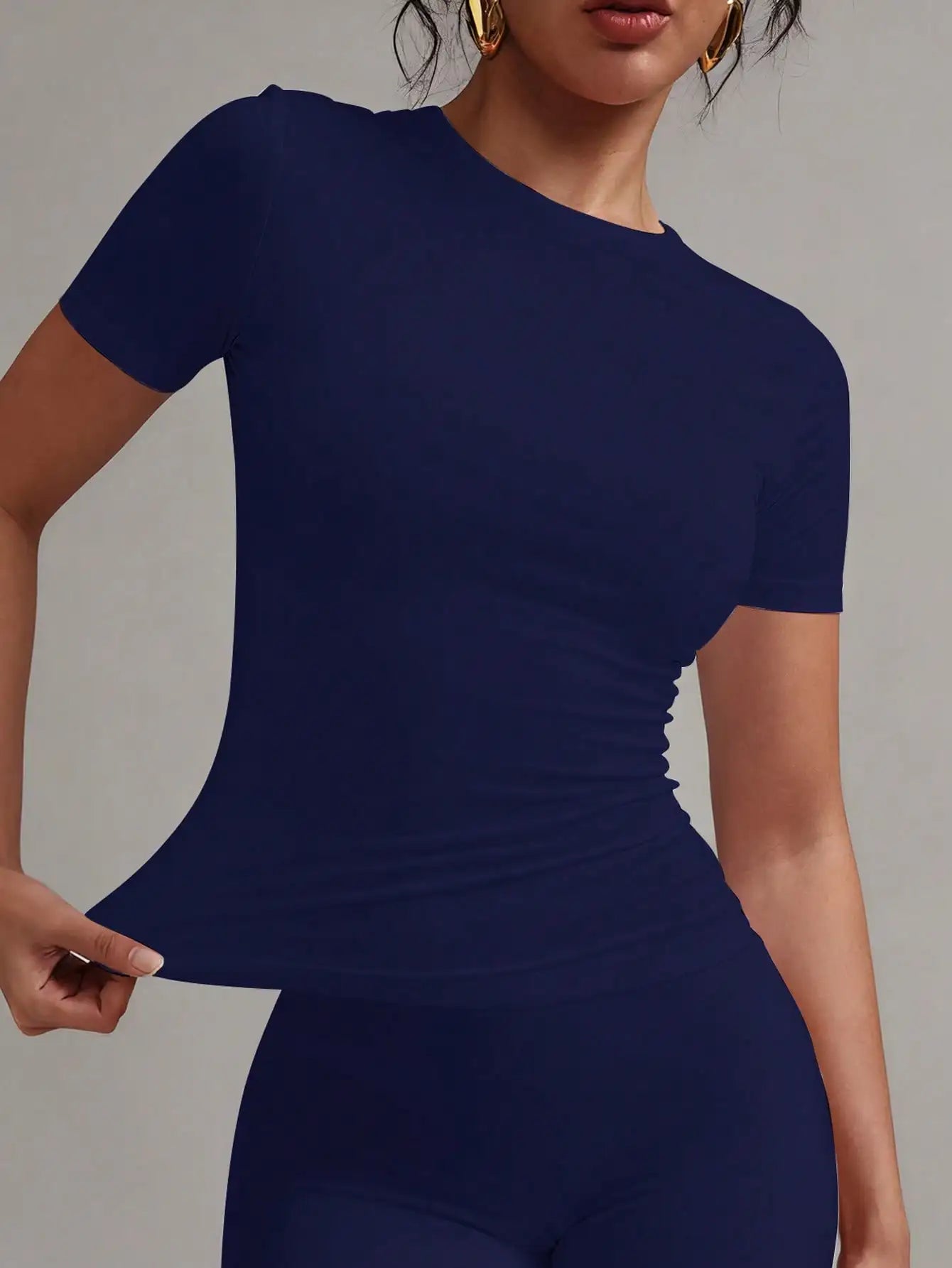Women's Round Neck Short Sleeve Fitted T Shirt For Summer Casual