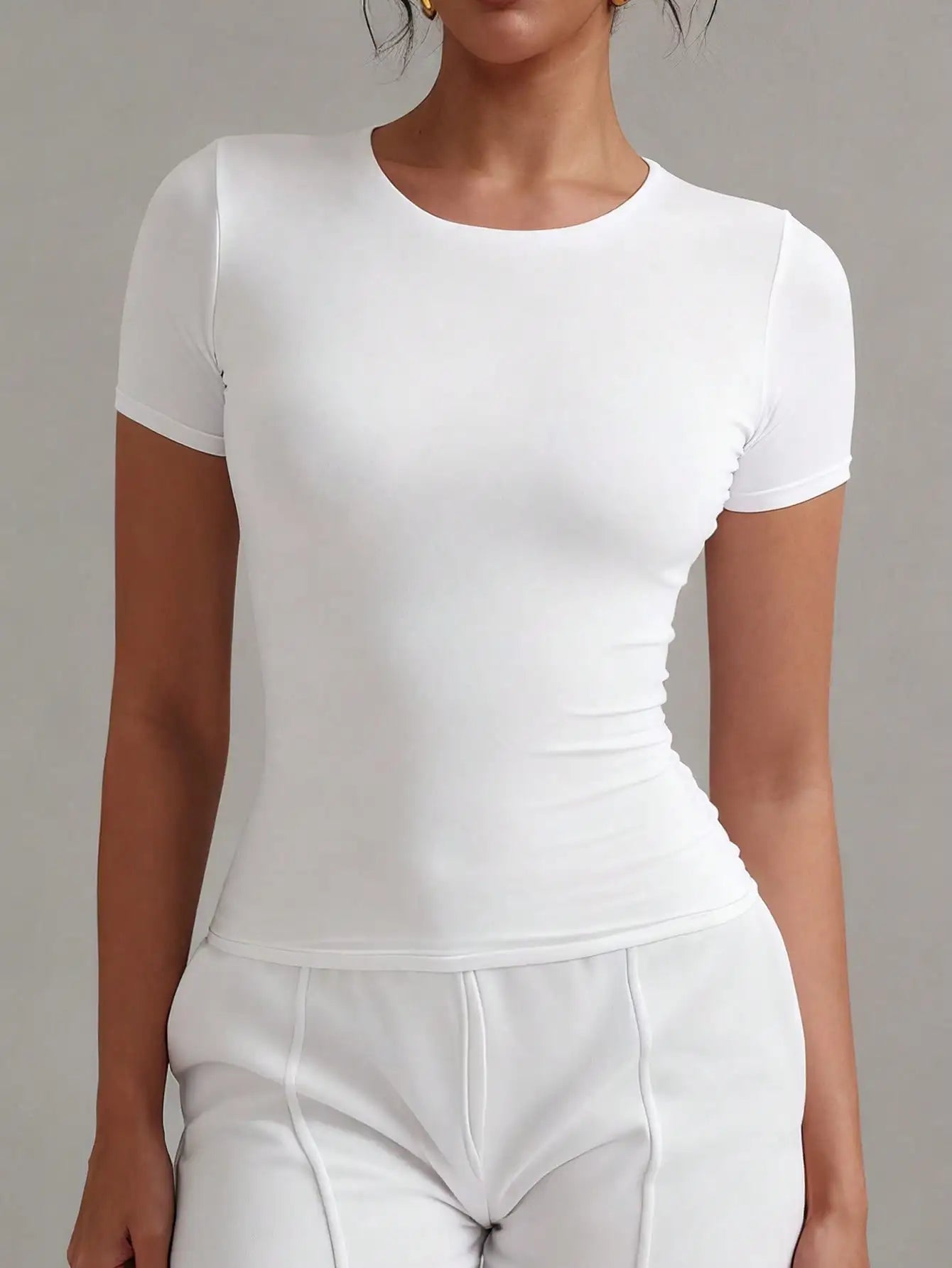 Women's Round Neck Short Sleeve Fitted T Shirt For Summer Casual